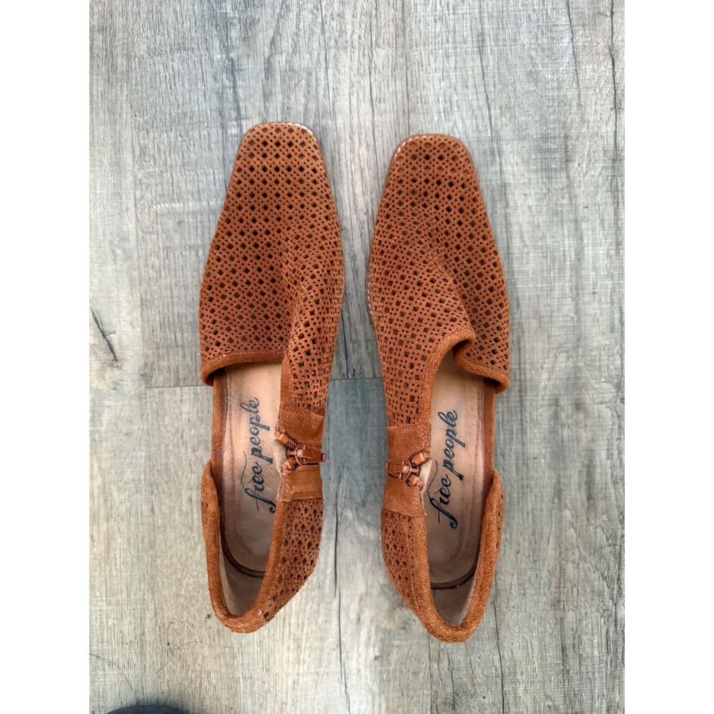 Free People Women's Brown Perforated Suede Leather Heeled Booties‎ Size 40